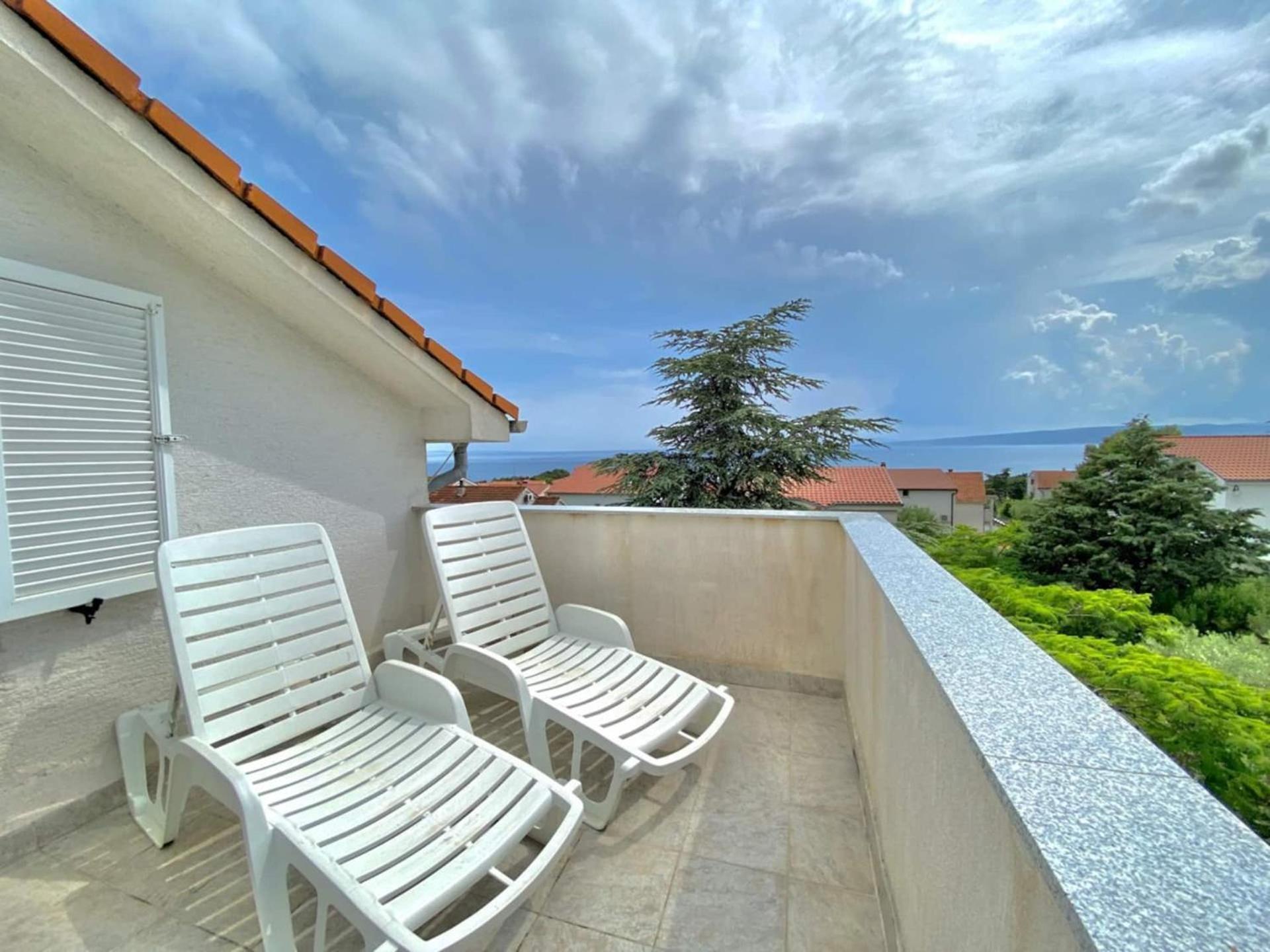Family Apartments Viva Close To The Beach Krk Town Extérieur photo