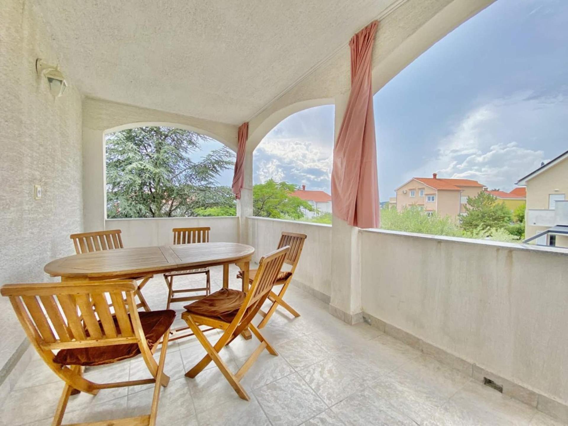 Family Apartments Viva Close To The Beach Krk Town Extérieur photo